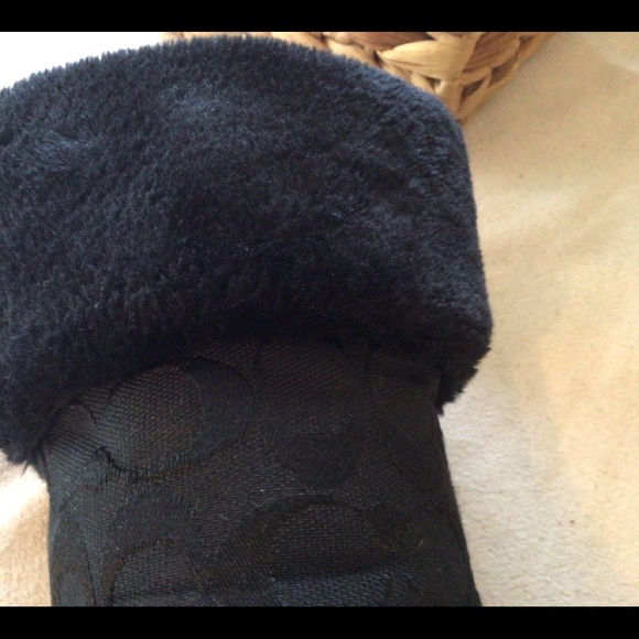 🌸🌸Coach Signature Joss Logo Black Faux Fur Lined Boots.🌸🌸 - Picture 7 of 7